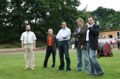 Bei der Erffnung mit dem Brgermeister der Stadt Lbben Lothar Bretterbauer und dem Sportdezernenten des Landkreises Dahme- Spreewald Carsten Sa.
