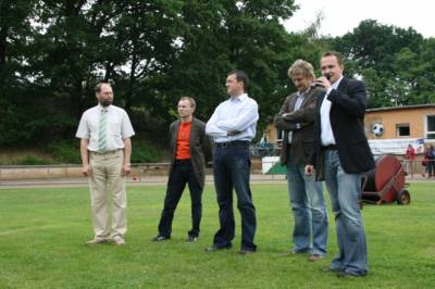 Bei der Erffnung mit dem Brgermeister der Stadt Lbben Lothar Bretterbauer und dem Sportdezernenten des Landkreises Dahme- Spreewald Carsten Sa.